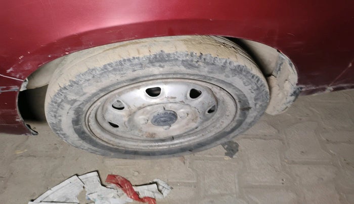 2011 Maruti Alto K10 LXI, Petrol, Manual, 1,11,999 km, tyre