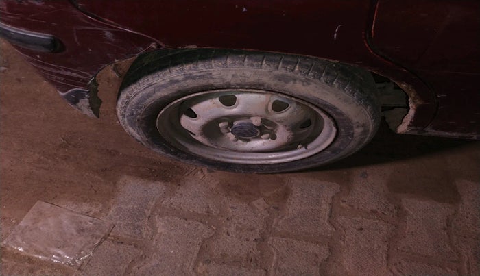 2011 Maruti Alto K10 LXI, Petrol, Manual, 1,11,999 km, tyre