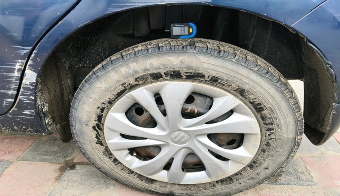 2021 Maruti Swift VXI, Petrol, Manual, 97,204 km, tyre