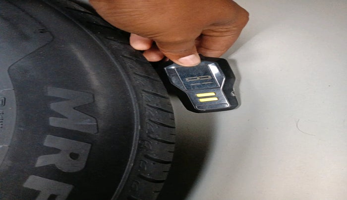 2024 Maruti Swift VXI, Petrol, Manual, 5,077 km, tyre