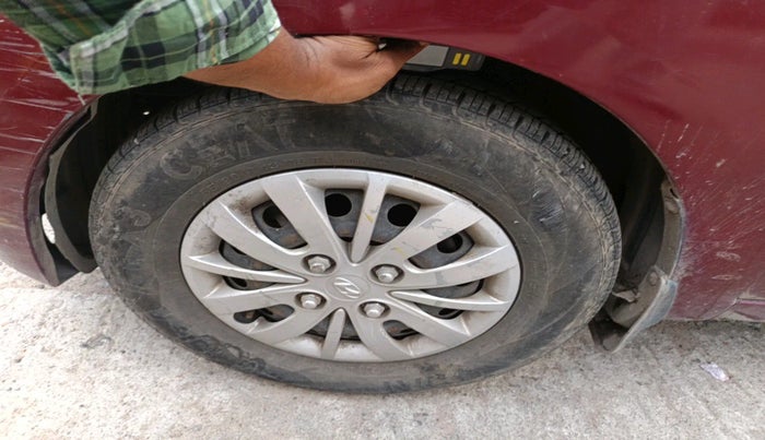 2014 Hyundai i10 SPORTZ 1.1, Petrol, Manual, 47,231 km, tyre