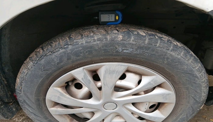 2011 Maruti Swift LDI, Diesel, Manual, 1,21,995 km, tyre