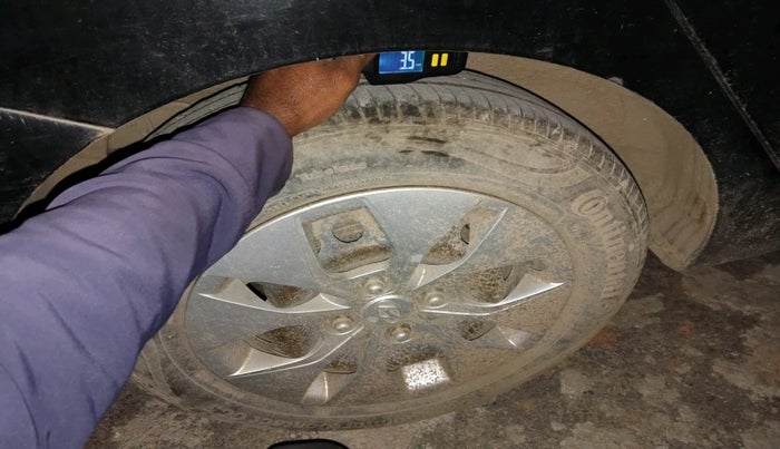 2014 Hyundai Xcent S 1.2, Petrol, Manual, 36,970 km, tyre