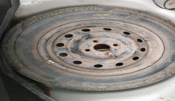 2016 Maruti Swift VDI, Diesel, Manual, 95,970 km, tyre