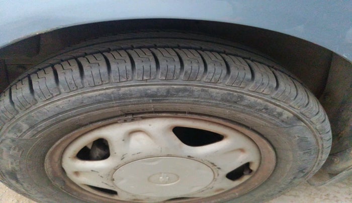 2011 Chevrolet Beat LT PETROL, Petrol, Manual, 87,645 km, tyre