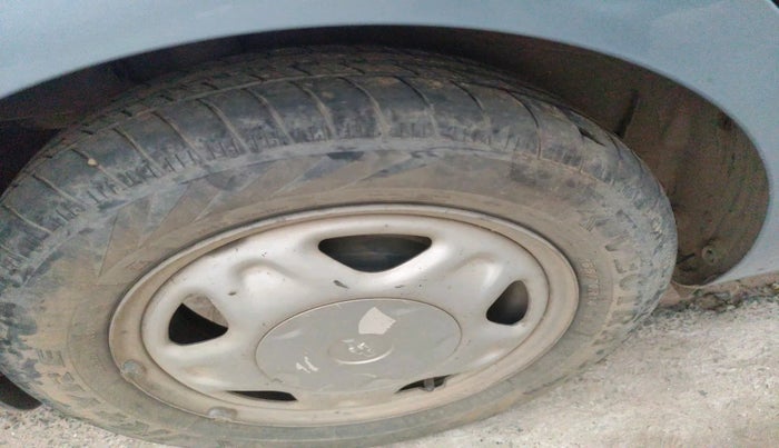 2011 Chevrolet Beat LT PETROL, Petrol, Manual, 87,645 km, tyre