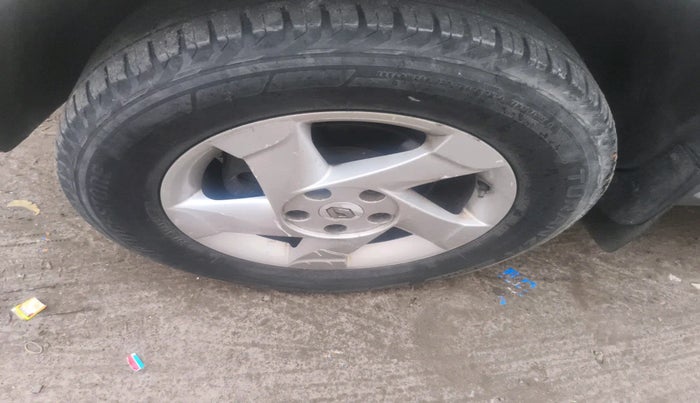 2014 Renault Duster 85 PS RXL DIESEL, Diesel, Manual, 94,942 km, tyre