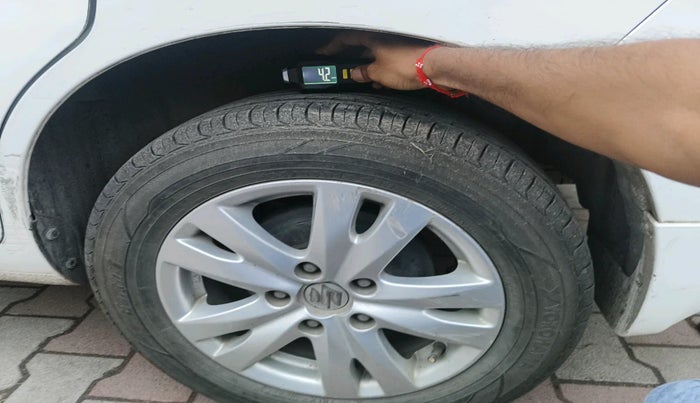 2018 Maruti Ertiga VDI SHVS LIMITED EDITION, Diesel, Manual, 1,43,215 km, tyre