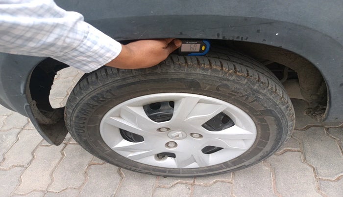 2022 Renault Kwid RXT 1.0 AMT, Petrol, Automatic, 15,274 km, tyre