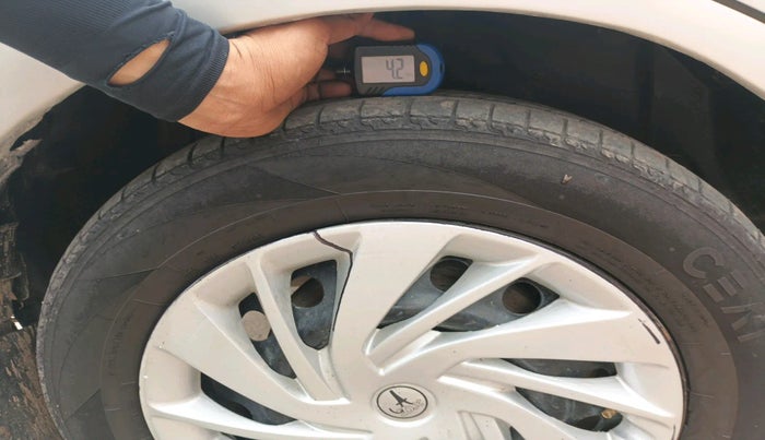 2015 Maruti Ertiga VDI, Diesel, Manual, 79,125 km, tyre