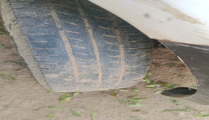 2014 Maruti Swift Dzire TOUR DIESEL, Diesel, Manual, 2,24,675 km, tyre