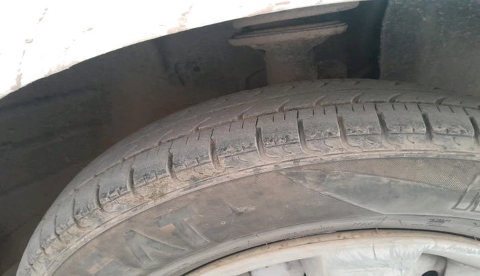 2019 Maruti New Wagon-R LXI CNG 1.0, Petrol, Manual, 81,424 km, tyre