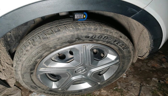 2023 Tata NEXON XMA SUNROOF PETROL, Petrol, Automatic, 36,004 km, tyre