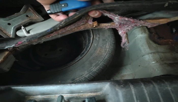 2010 Hyundai i20 MAGNA (O) 1.2, Petrol, Manual, 1,49,927 km, tyre