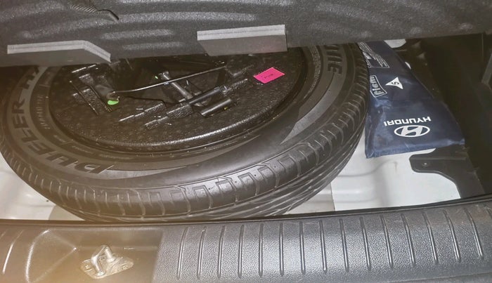 2016 Hyundai Creta SX PLUS AT 1.6 PETROL, Petrol, Automatic, 42,878 km, tyre