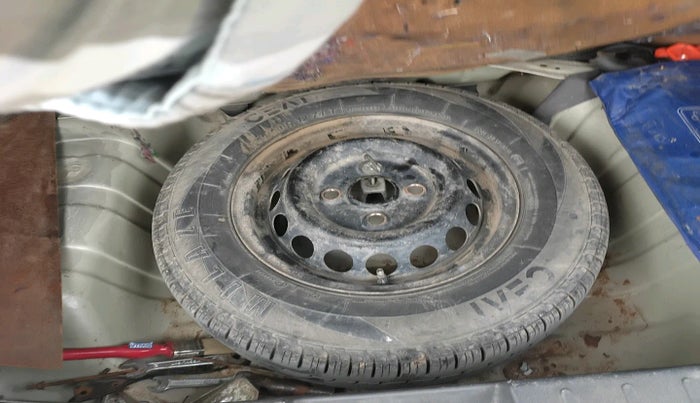 2019 Maruti Alto 800 LXI, Petrol, Manual, 71,801 km, tyre