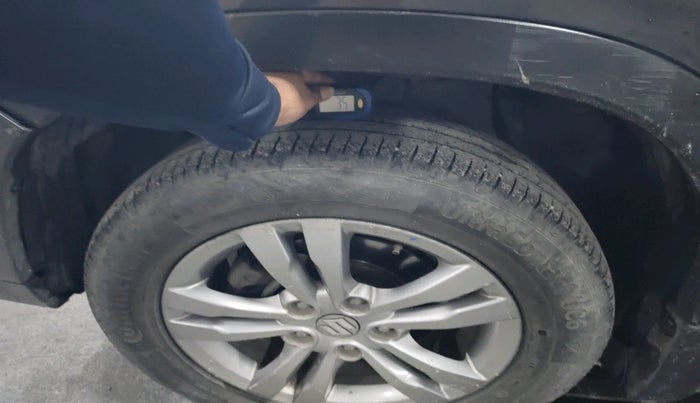 2016 Maruti Vitara Brezza ZDI PLUS, Diesel, Manual, 2,33,223 km, tyre