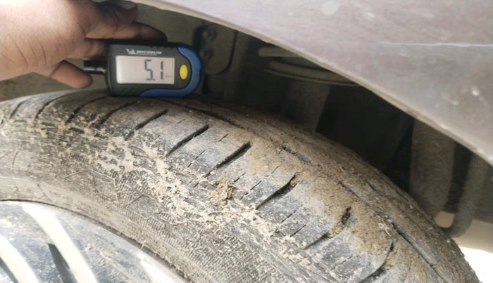 2017 Tata Tiago XT PETROL, Petrol, Manual, 1,88,764 km, tyre