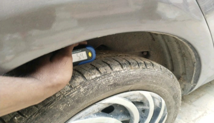 2017 Tata Tiago XT PETROL, Petrol, Manual, 1,88,764 km, tyre