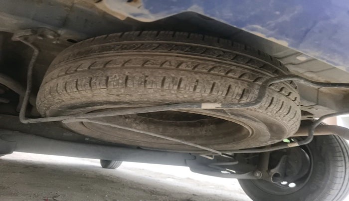 2017 Datsun Go Plus A, Petrol, Manual, 80,146 km, tyre