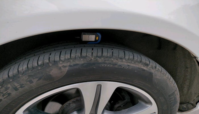 2019 Mercedes Benz E Class E 220 D, Diesel, Automatic, 75,394 km, tyre