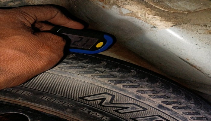 2015 Ford New Figo TREND 1.2 PETROL, Petrol, Manual, 96,785 km, tyre