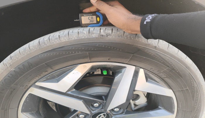 2021 Hyundai ALCAZAR PRESTIGE (O) 6STR 2.0 AT, Petrol, Automatic, 74,689 km, tyre