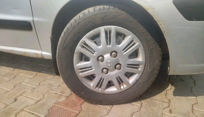 2010 Hyundai Santro Xing GLS, Petrol, Manual, 2,28,428 km, tyre