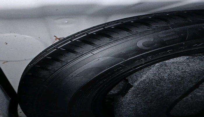 2022 Hyundai GRAND I10 NIOS SPORTZ 1.2 KAPPA VTVT, Petrol, Manual, 20,023 km, tyre