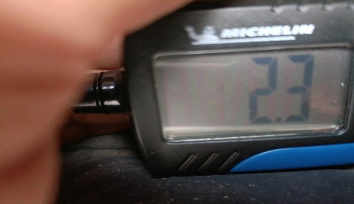 2015 Maruti Wagon R 1.0 LXI CNG, Petrol, Manual, 93,326 km, tyre