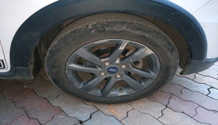 2018 Ford FREESTYLE TITANIUM PLUS 1.5 DIESEL, Diesel, Manual, 97,549 km, tyre