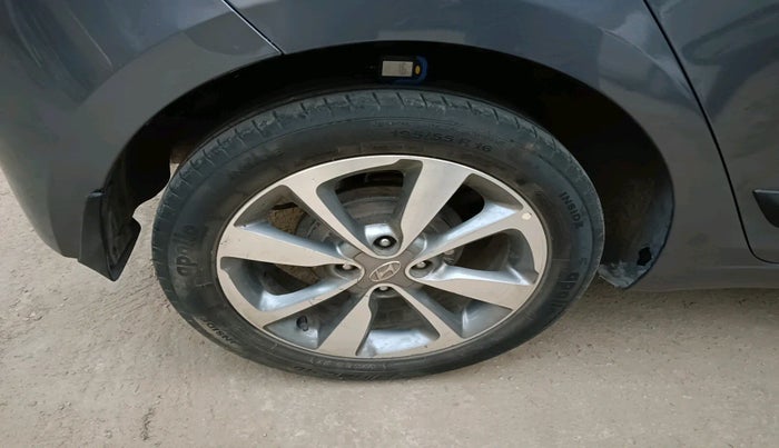 2016 Hyundai Elite i20 ASTA 1.2 (O), Petrol, Manual, 64,374 km, tyre