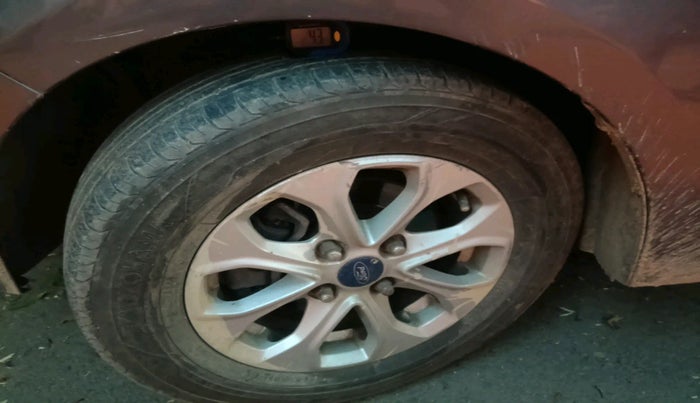 2016 Ford New Figo TITANIUM1.5 DIESEL, Diesel, Manual, 1,98,270 km, tyre