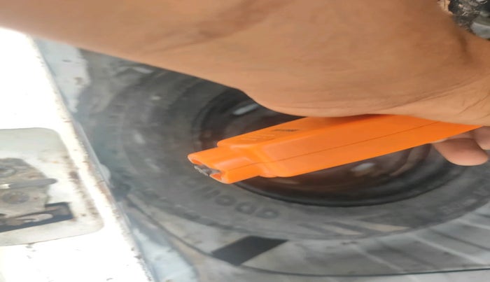 2018 Renault Kwid RXL, Petrol, Manual, 82,113 km, tyre