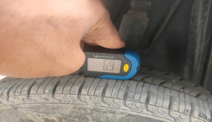 2018 Renault Kwid RXL, Petrol, Manual, 82,113 km, tyre