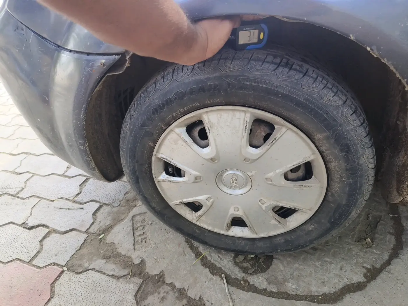 2013 Ford Fiesta STYLE DIESEL, Diesel, Manual, 1,31,236 km, tyre