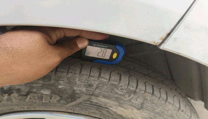 2019 Maruti New Wagon-R LXI CNG 1.0, Petrol, Manual, 79,982 km, tyre