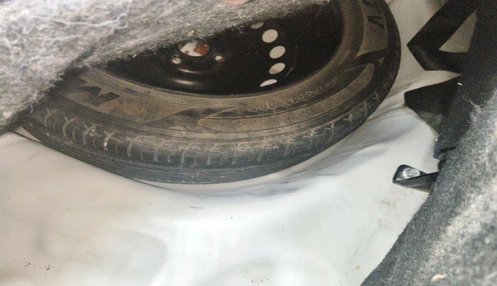 2016 Maruti Baleno DELTA PETROL 1.2, Petrol, Manual, 73,100 km, tyre