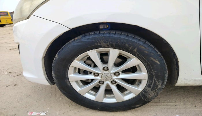 2015 Maruti Ertiga ZDI, Diesel, Manual, 2,46,292 km, tyre