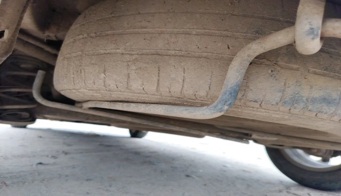 2015 Maruti Ertiga ZDI, Diesel, Manual, 2,46,292 km, tyre