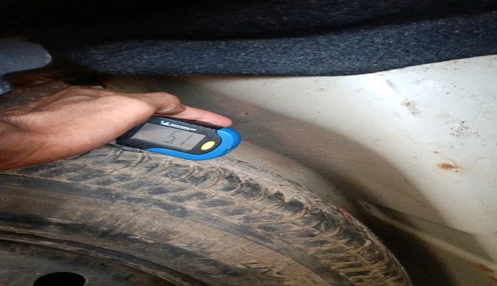 2013 Maruti Swift Dzire VXI, Petrol, Manual, 43,741 km, tyre