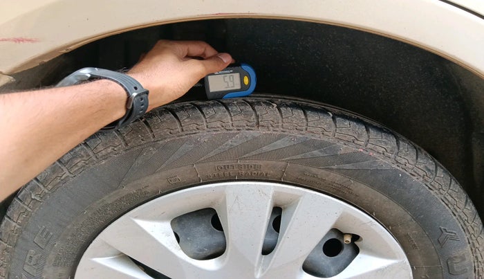 2013 Maruti Swift Dzire VXI, Petrol, Manual, 43,741 km, tyre