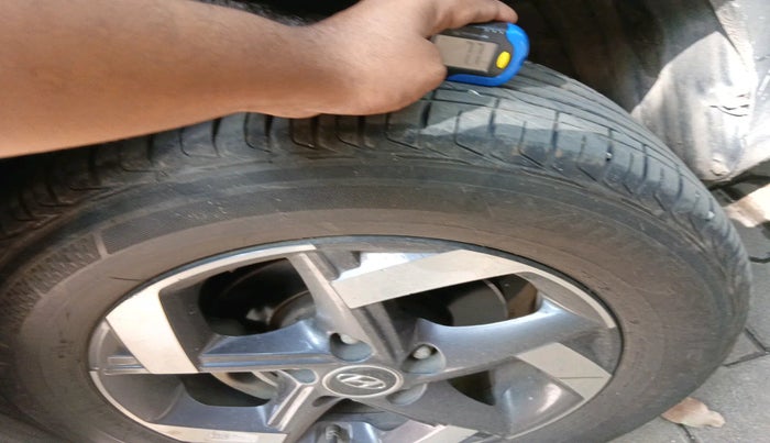 2022 Hyundai VENUE SX PLUS 1.0 TURBO DCT, Petrol, Automatic, 33,919 km, tyre