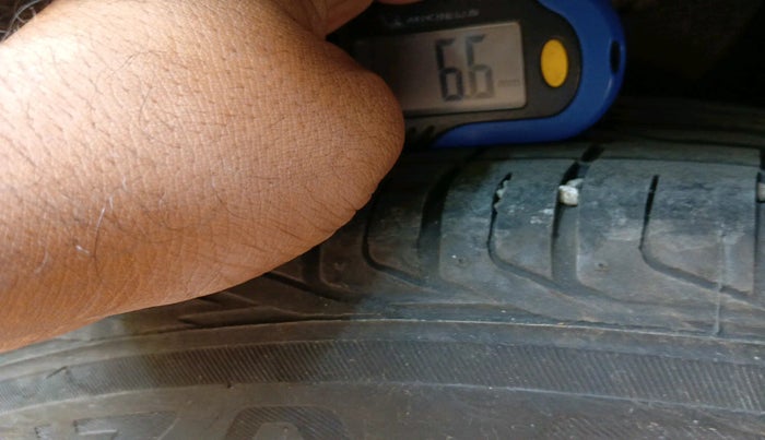 2022 Hyundai VENUE SX PLUS 1.0 TURBO DCT, Petrol, Automatic, 33,919 km, tyre