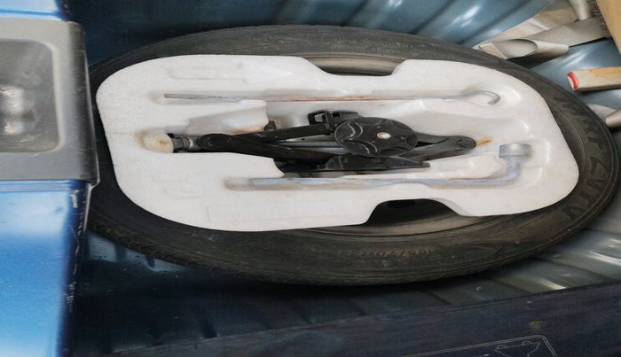 2014 Renault Pulse RXL PETROL, Petrol, Manual, 27,850 km, tyre