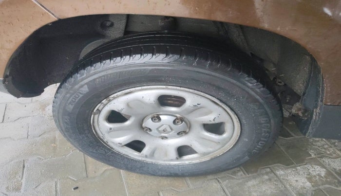 2013 Renault Duster 85 PS RXL DIESEL, Diesel, Manual, 1,65,000 km, tyre