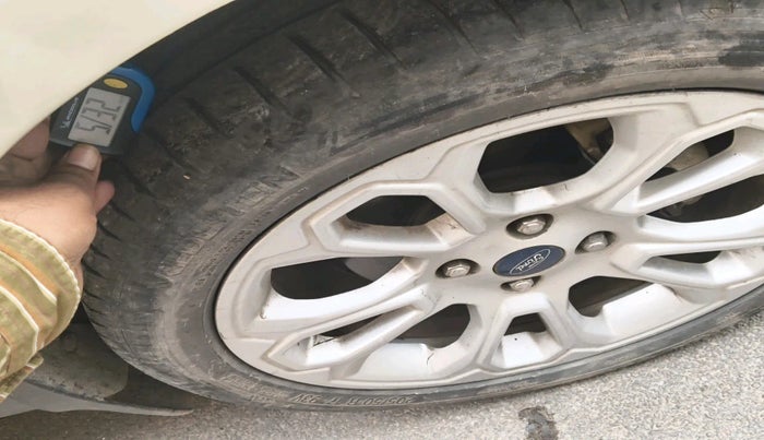 2018 Ford Ecosport TITANIUM + 1.5L DIESEL, Diesel, Manual, 1,33,627 km, tyre