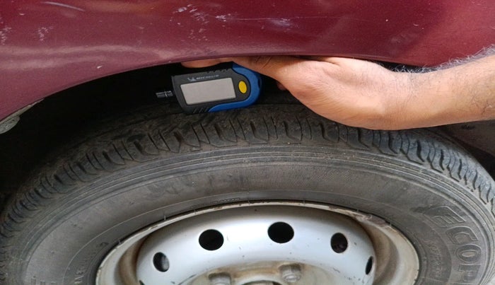 2011 Maruti Alto LXI CNG, Petrol, Manual, 51,729 km, tyre