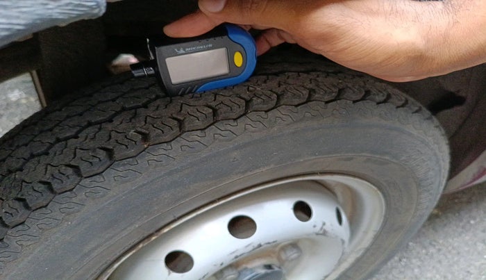 2011 Maruti Alto LXI CNG, Petrol, Manual, 51,729 km, tyre