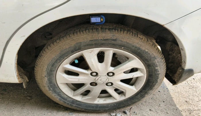 2013 Honda Amaze 1.5L I-DTEC VX, Diesel, Manual, 72,154 km, tyre